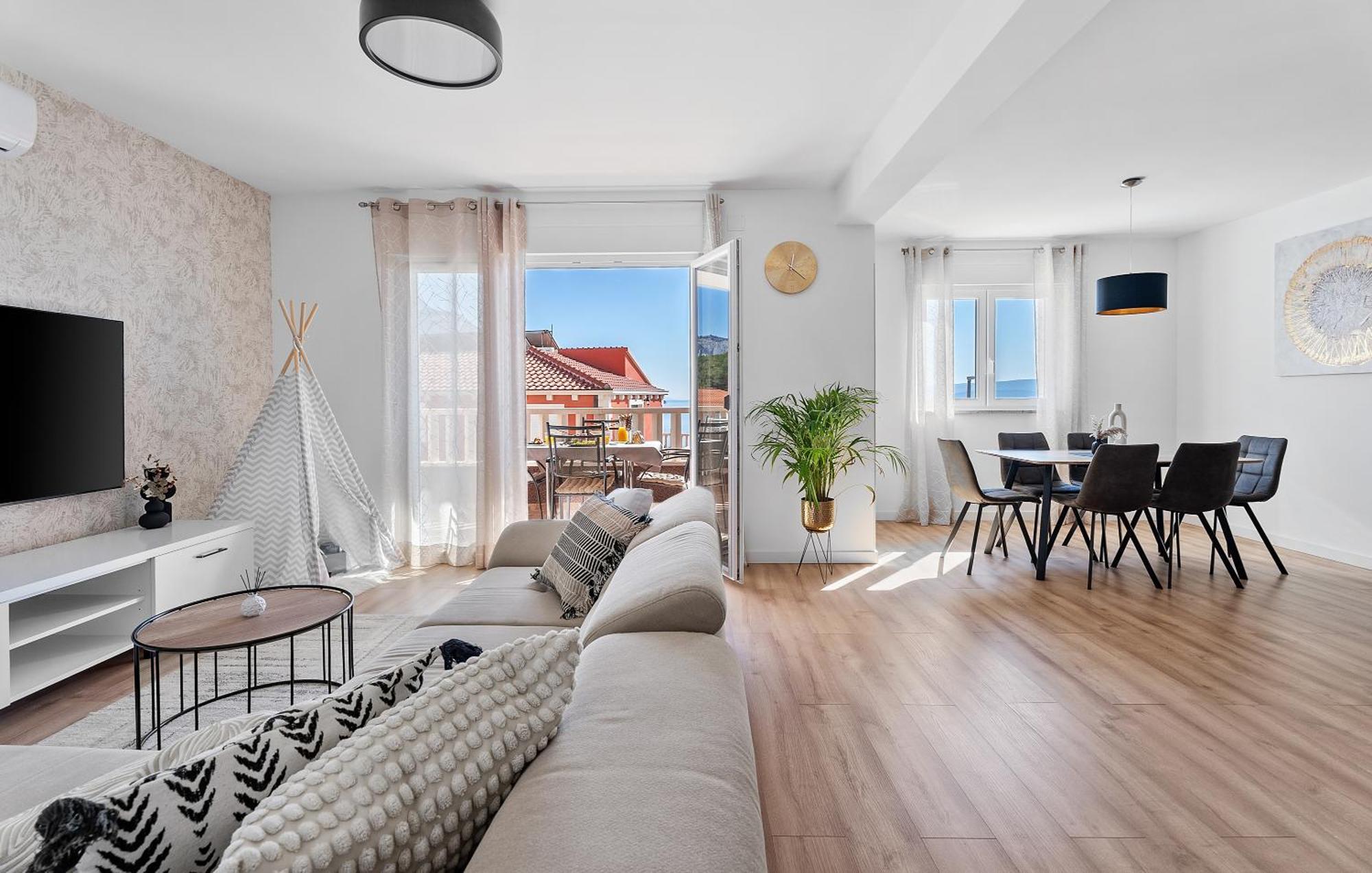Apartments Bakota Omis Bagian luar foto